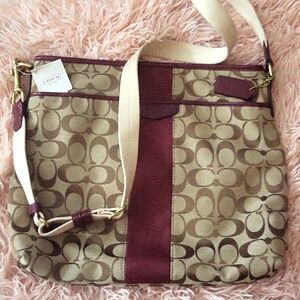 COACH Signature Striped File Bag F28502 Khaki Light Brown Burgundy Jacquard